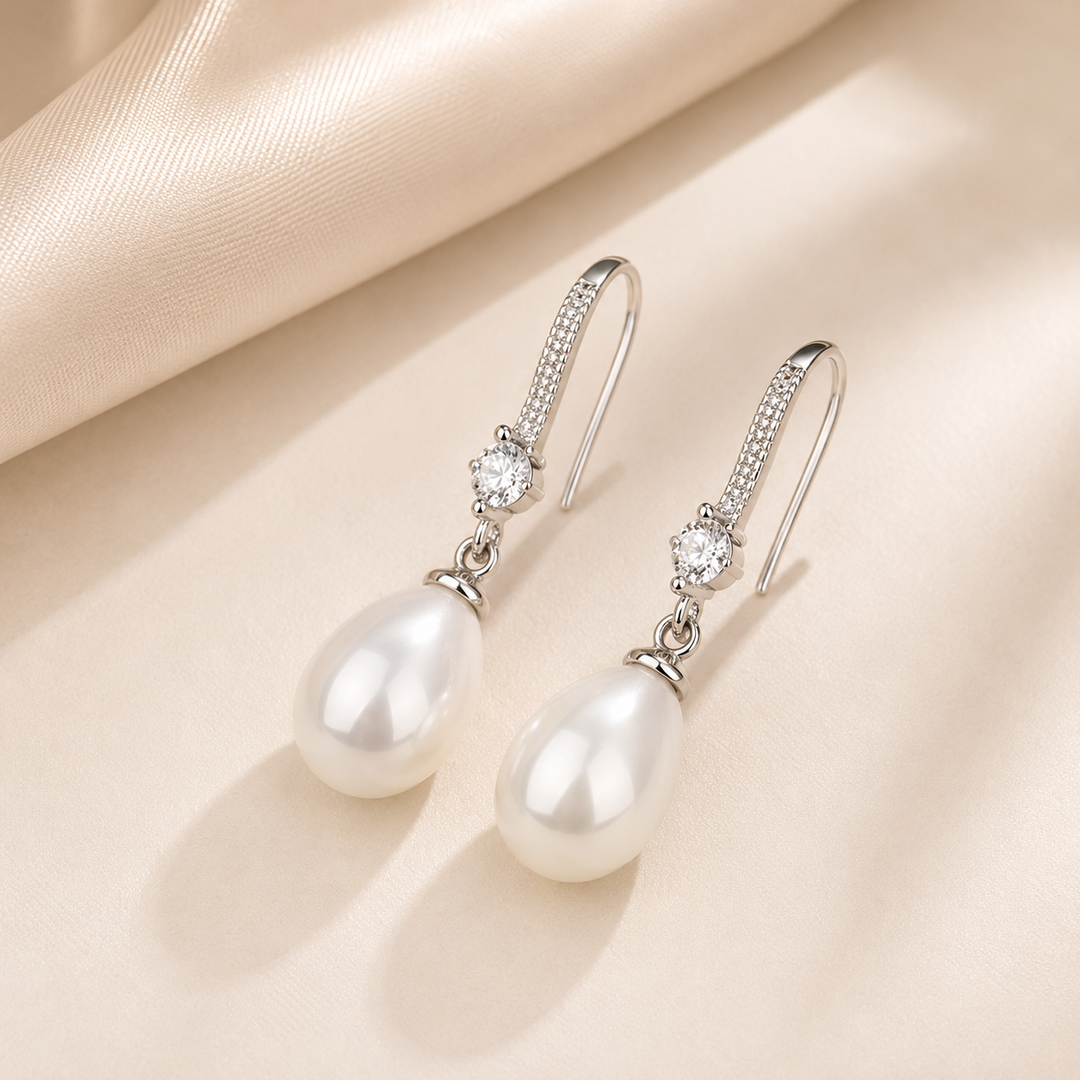 Élodie Pearl Drop Earrings